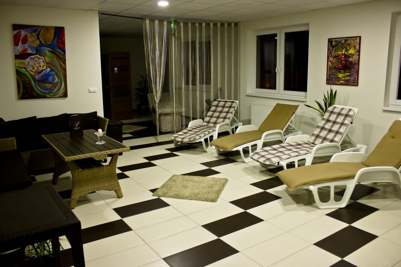 Motel Goerfoel Velky Meder Luaran gambar