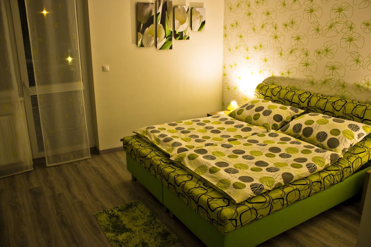 Motel Goerfoel Velky Meder Luaran gambar